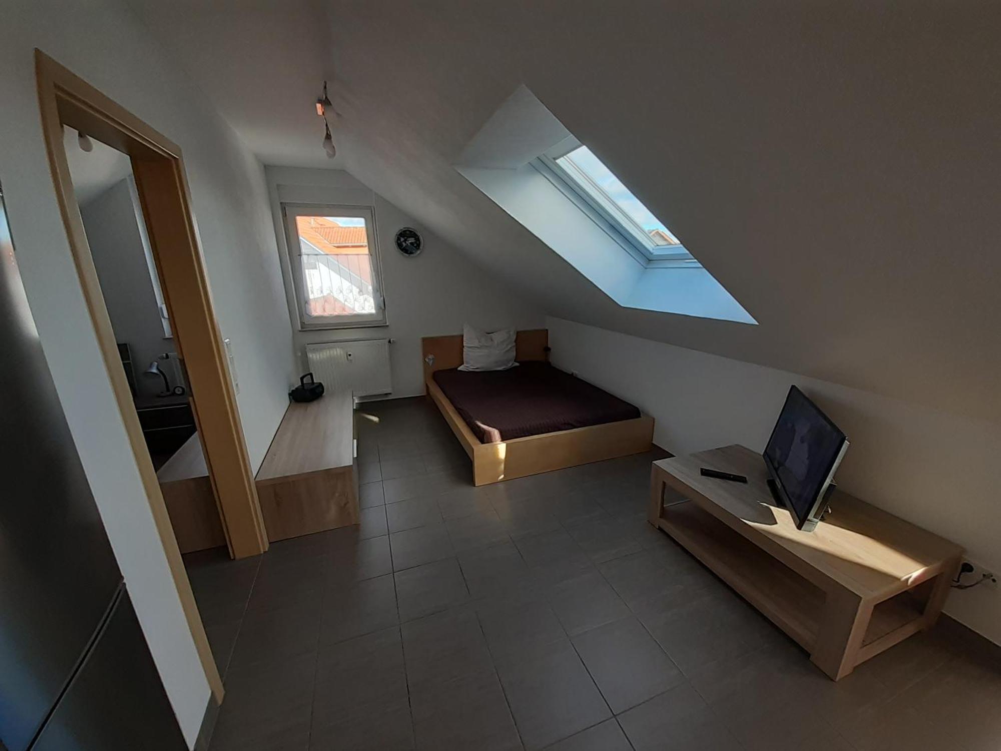 Fewo Steinhohle, Dg 45Qm, 1 Schlafzimmer & 1 Wohn-Esszimmer Mit Bett Sulzbach am Main Екстер'єр фото